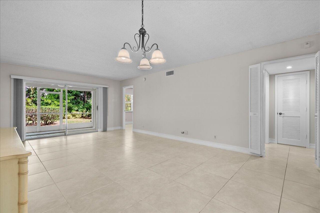 1251 SE Sugar Sands Boulevard, Unit 121, Riviera Beach, FL 33404 Photo