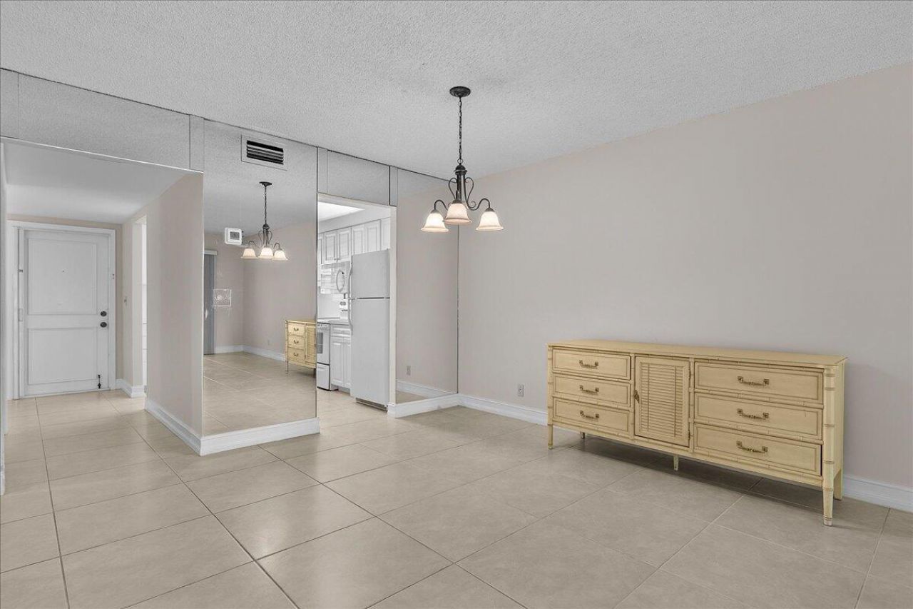 1251 SE Sugar Sands Boulevard, Unit 121, Riviera Beach, FL 33404 Photo