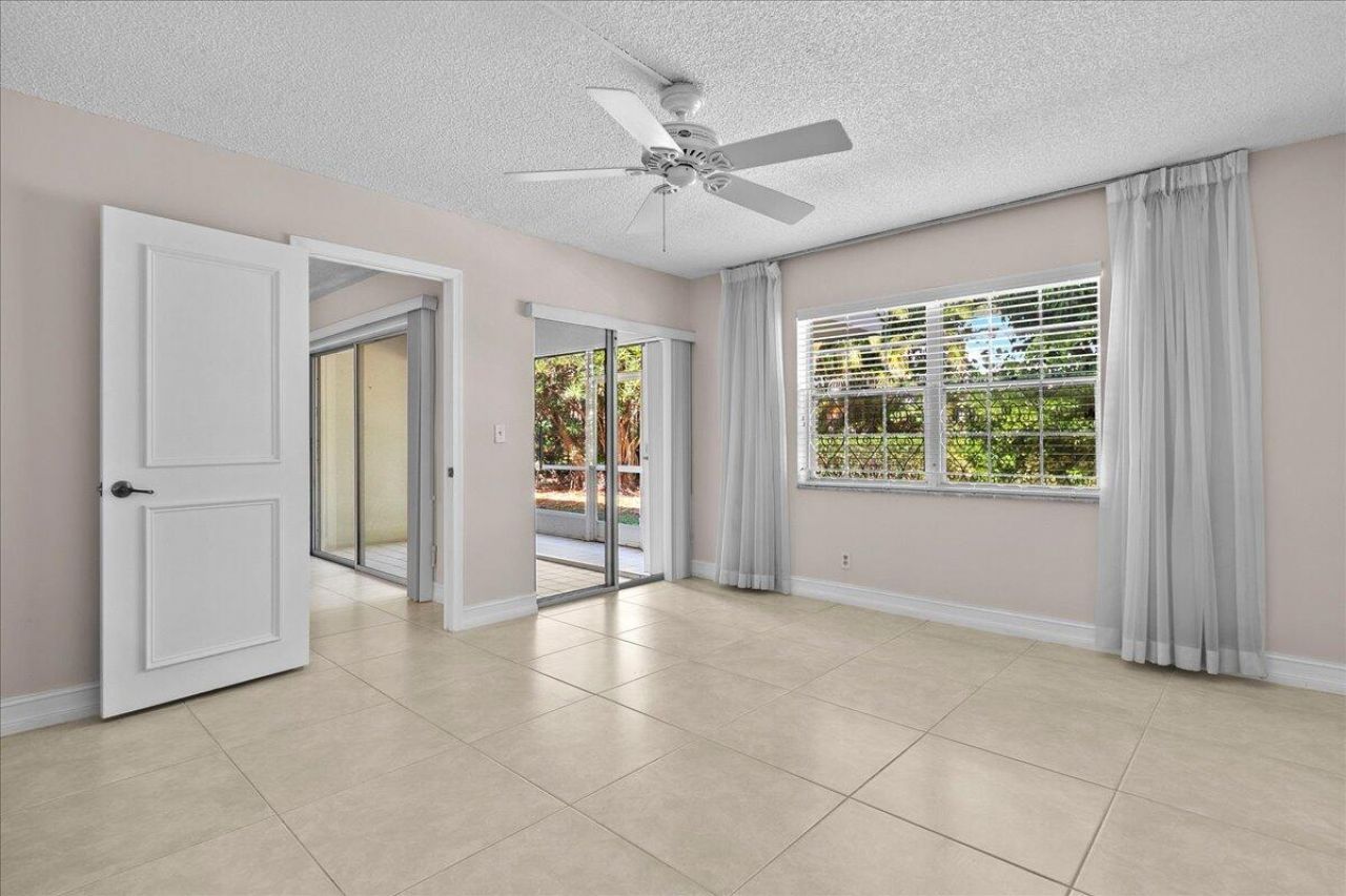 1251 SE Sugar Sands Boulevard, Unit 121, Riviera Beach, FL 33404 Photo