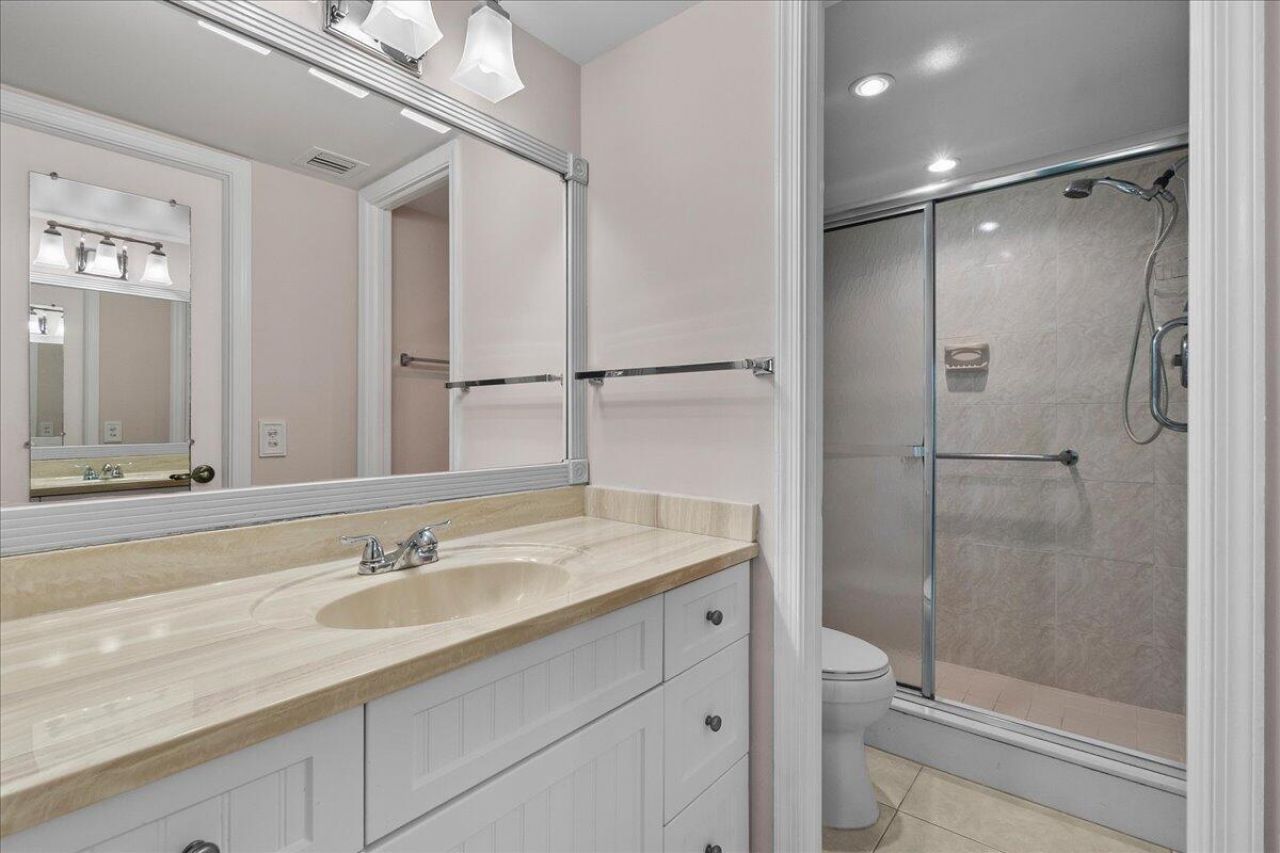 1251 SE Sugar Sands Boulevard, Unit 121, Riviera Beach, FL 33404 Photo