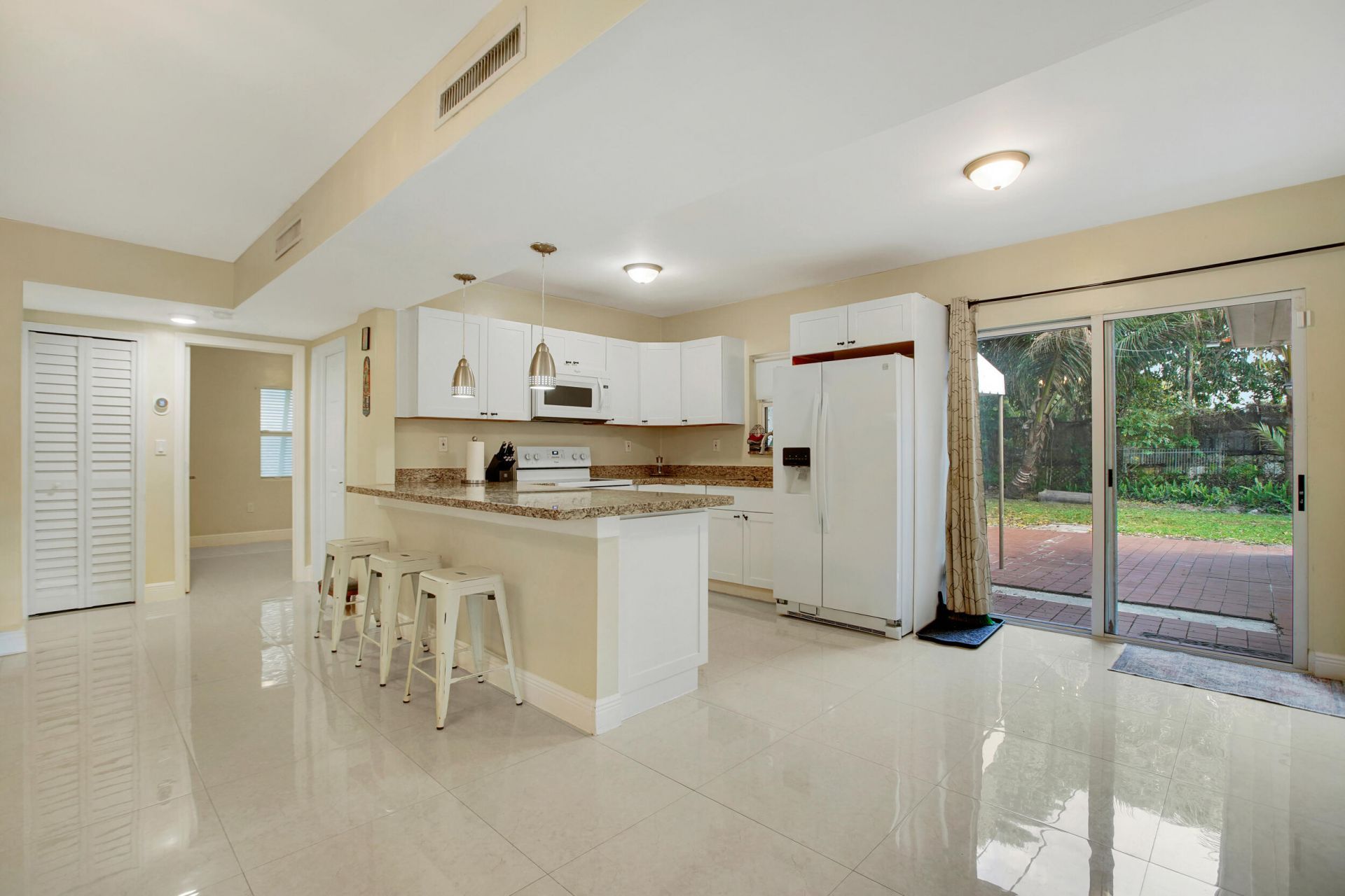 830 NE 140th, North Miami, FL 33161 Photo