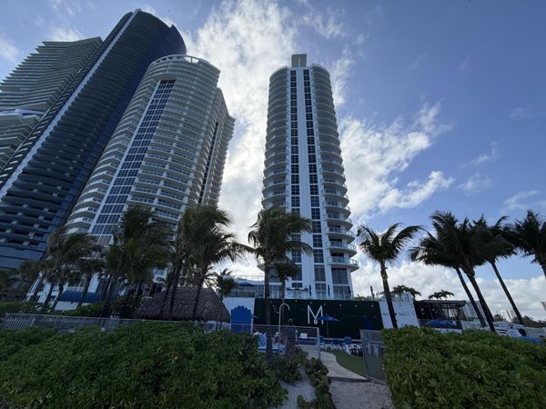 18683 Collins Avenue, Unit 2303, Sunny Isles Beach, FL 33160