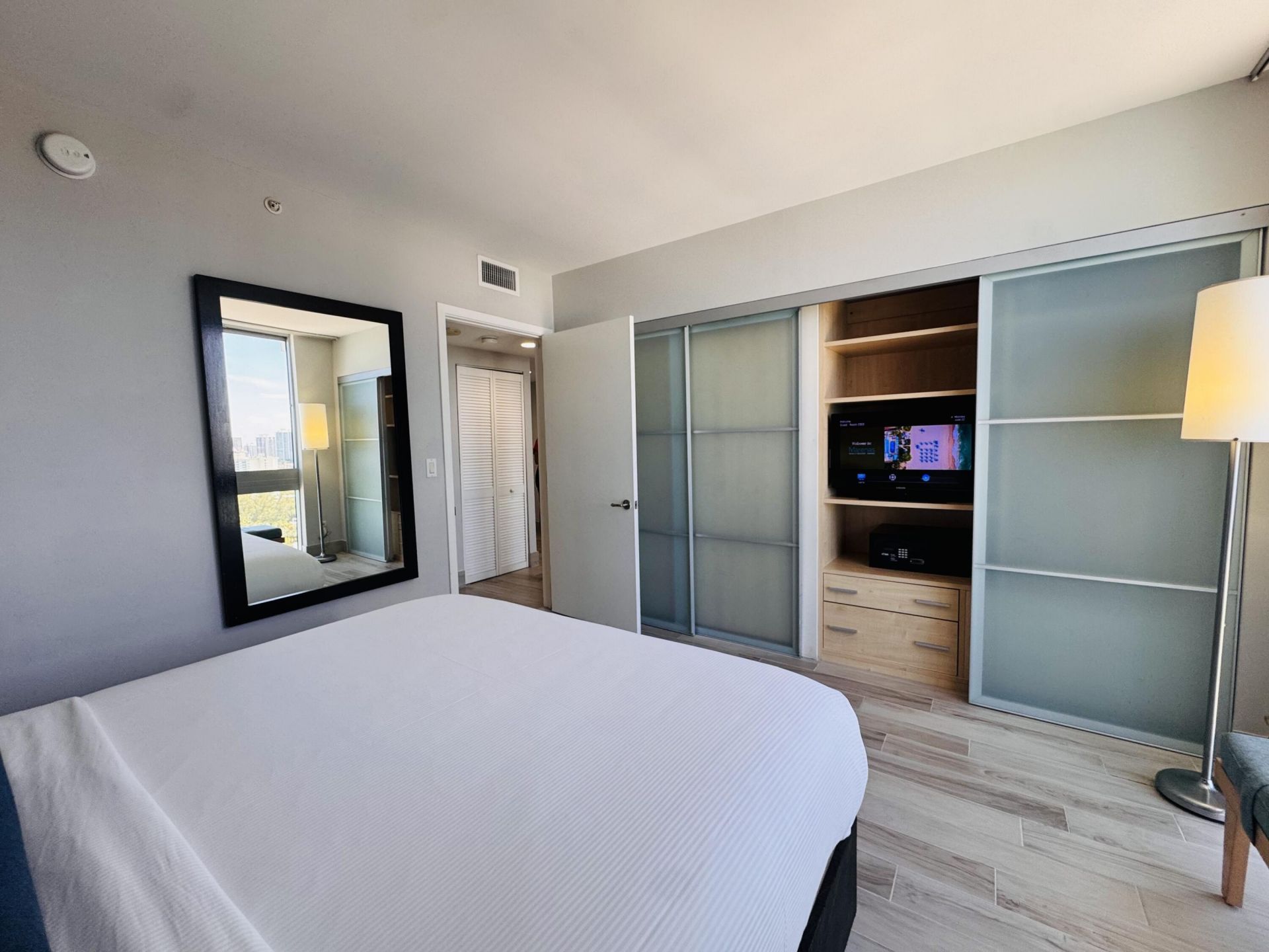 18683 Collins Avenue, Unit 2303, Sunny Isles Beach, FL 33160 Photo