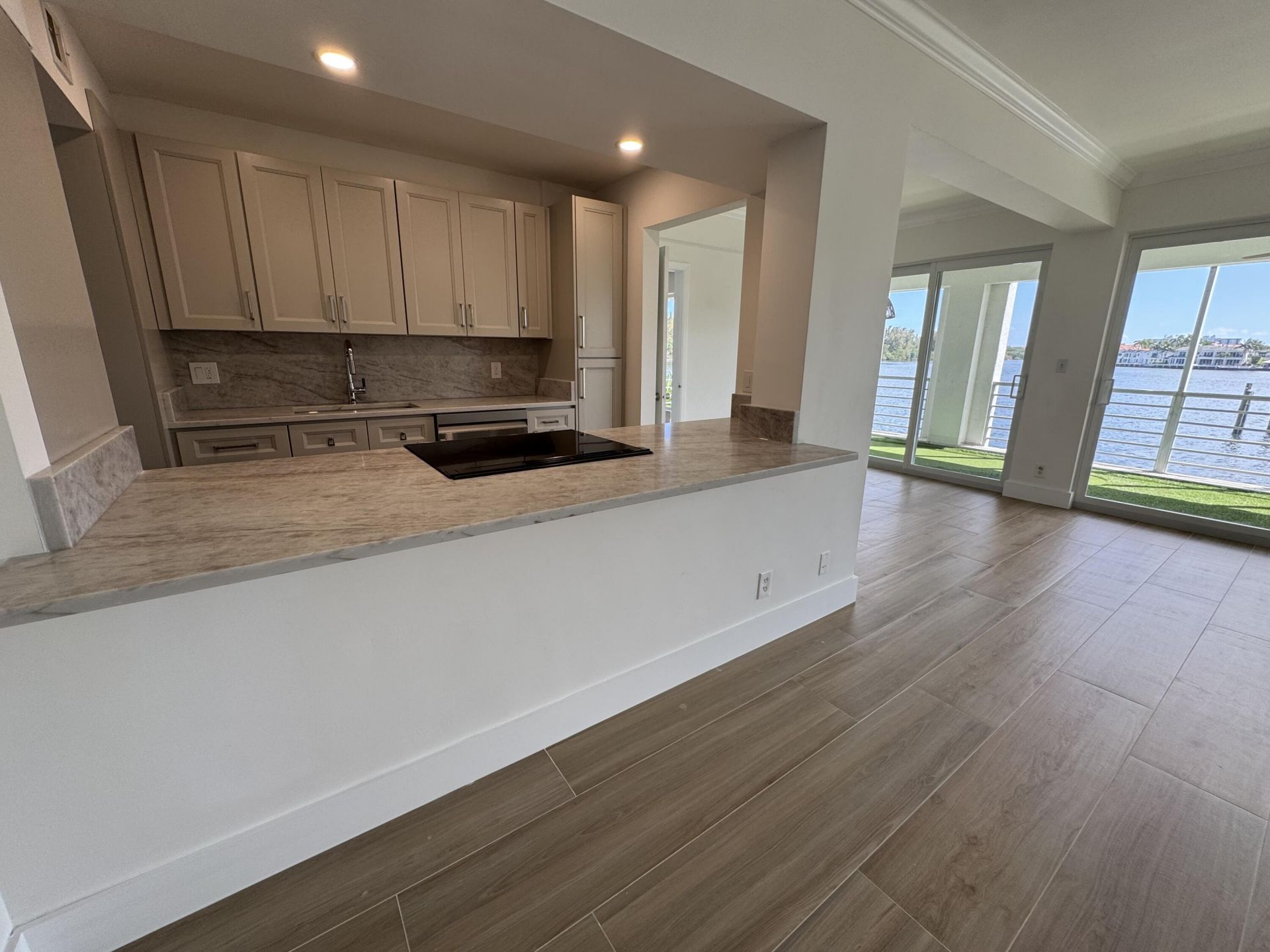 850 NE Spanish River, Unit 0240, Boca Raton, FL 33431 Photo