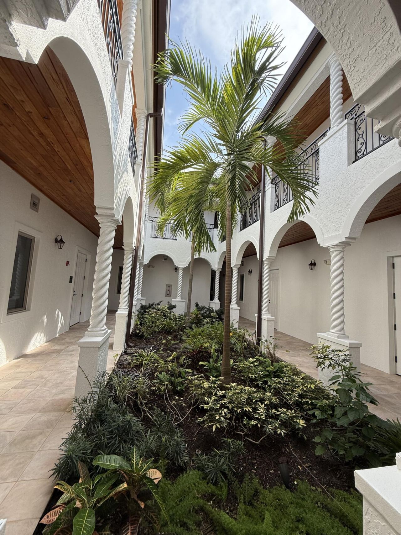 11450 SE Dixie Highway, Hobe Sound, FL 33455 Photo