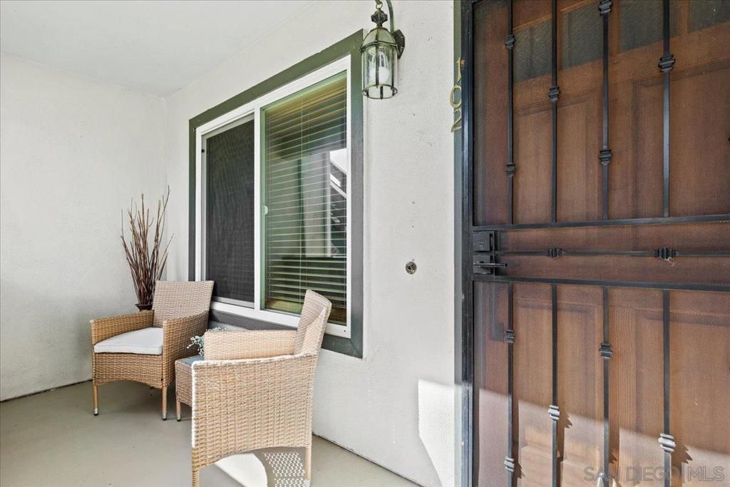 1800 S Maple St, Unit 102, Escondido, CA 92025 Main Photo