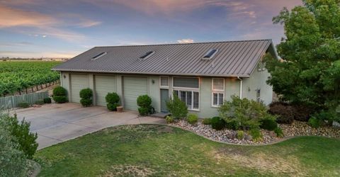 18050 N Tretheway Rd, Lockeford, CA 95237 Photo