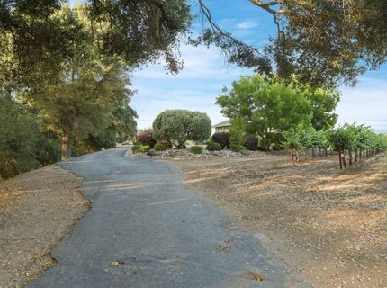 18050 N Tretheway Rd, Lockeford, CA 95237 Photo