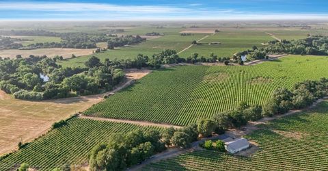18050 N Tretheway Rd, Lockeford, CA 95237 Photo