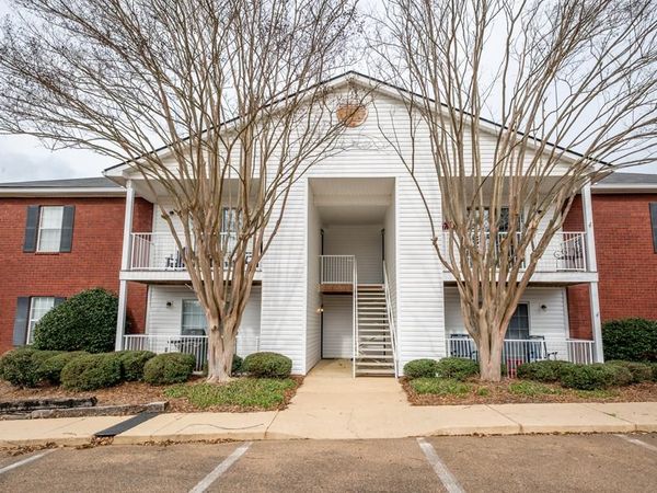 2304 Pr 3057, Oxford, MS 38655