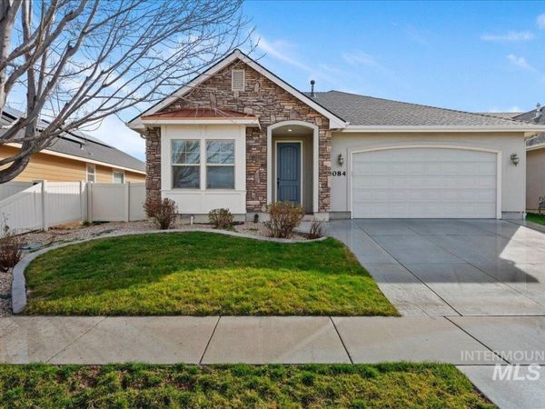 3084 N Fairglen Ave, Meridian, ID 83646