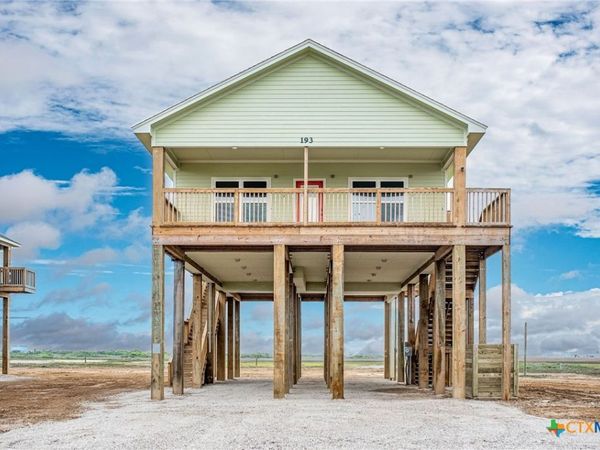 193 Powderhorn Lane , Port Lavaca, TX 77979
