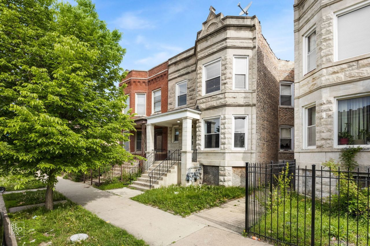 4126 W Jackson Boulevard, Chicago, IL 60624 Main Photo