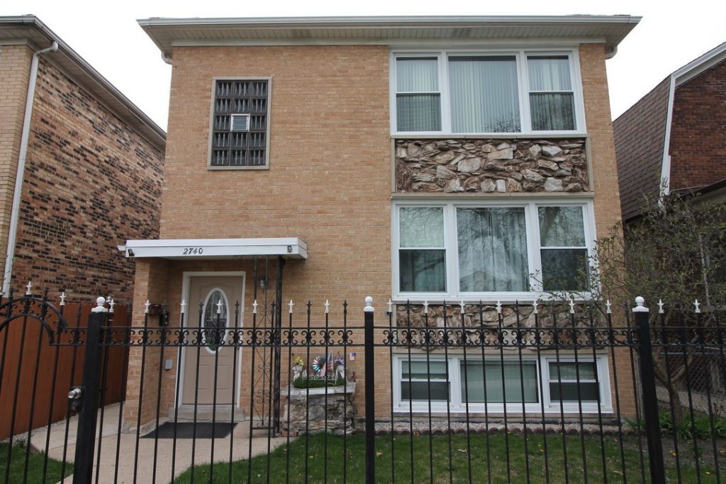 2740 N Marmora Avenue, Chicago, IL 60639 Main Photo