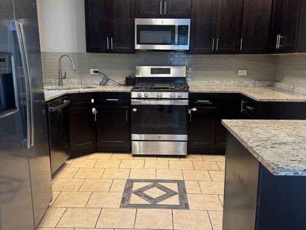 6829 S Cornell Avenue, Unit 2, Chicago, IL 60649