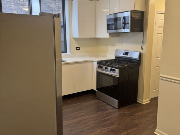 7952 S Champlain Avenue, Unit 1, Chicago, IL 60619