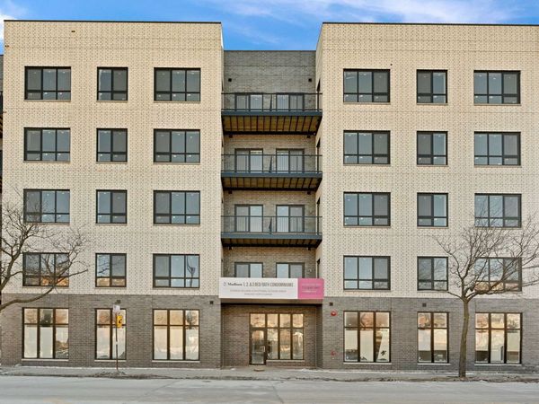 2127 W Madison Street, Unit 409, Chicago, IL 60612