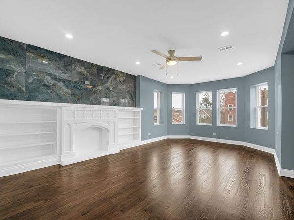 7316 S Rockwell Street, Unit 3, Chicago, IL 60629