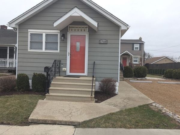 1708 N Center Street, Crest Hill, IL 60403