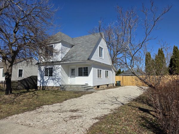 122 Hawley Street , Grayslake, IL 60030