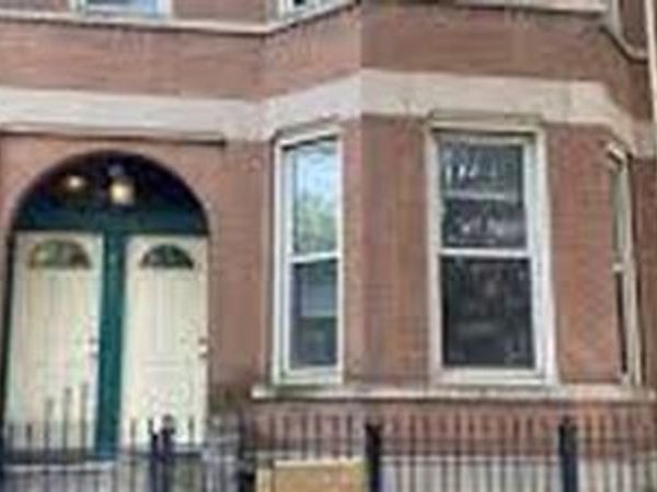 821 N Hermitage Avenue, Unit 1R, Chicago, IL 60622