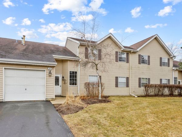 Unit B, Streamwood, IL 60107