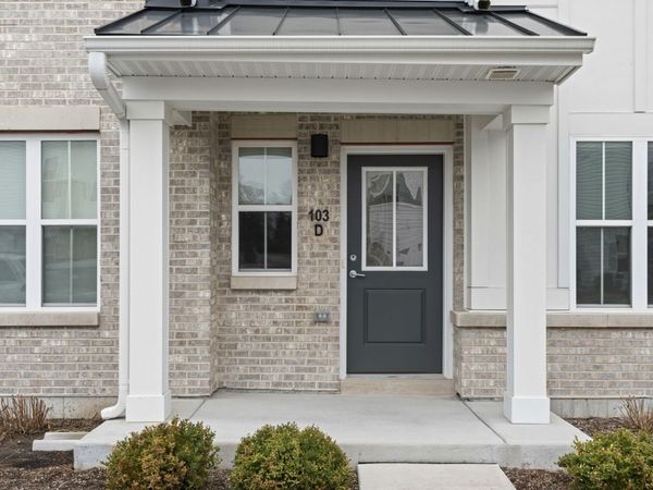 Unit B, Crystal Lake, IL 60014