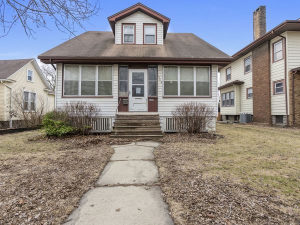 309 E Oak Street, Fairbury, IL 61739