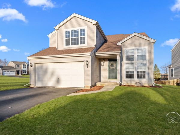 642 Nichole Lane, Geneva, IL 60134