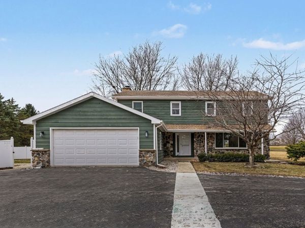 3002 N Maple Tree Lane , Wadsworth, IL 60083