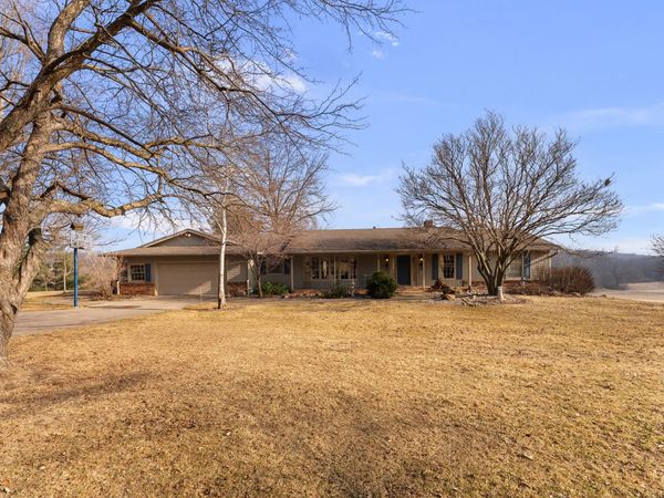 6026 95th Avenue, Taylor Ridge, IL 61284