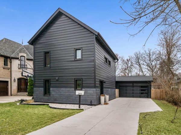 2415 Lake Avenue, Wilmette, IL 60091