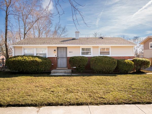 16551 Plymouth Drive, Markham, IL 60428