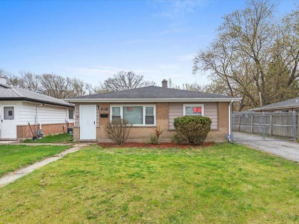 877 163rd Street, Calumet City, IL 60409