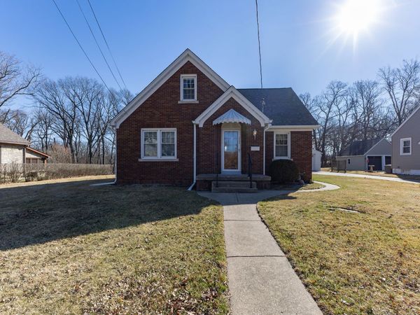 2200 10th Street , East Moline, IL 61244