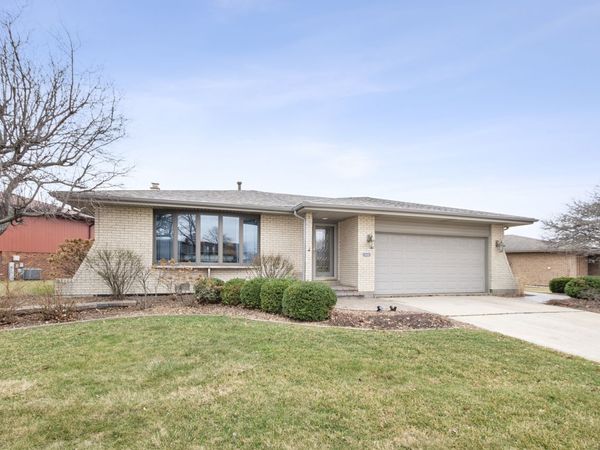 8835 174th Street, Tinley Park, IL 60487