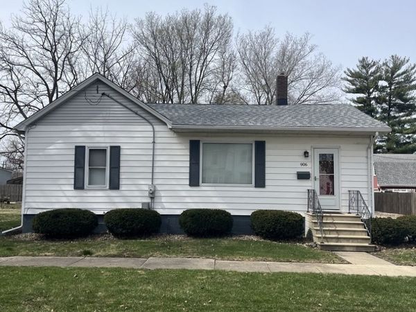 906 N Wasson Street , Streator, IL 61364