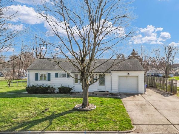 9 Glenview Drive, Decatur, IL 62521