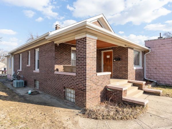 1900 N Center Street, Crest Hill, IL 60403