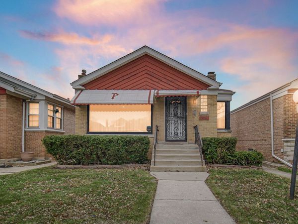 9911 S Peoria Avenue, Chicago, IL 60643