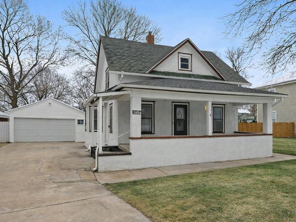 11824 Prairie Avenue , Hebron, IL 60034