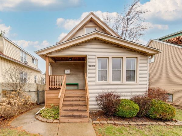 6336 W Addison Street, Chicago, IL 60634