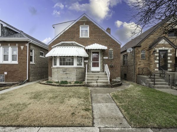 5944 W Foster Avenue, Chicago, IL 60630
