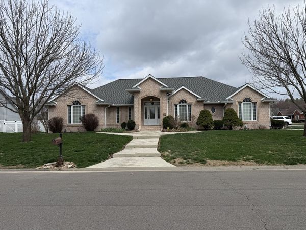 810 New Day Way, Marion, IL 62959