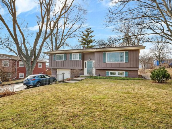 533 Hitchcock Avenue, Lisle, IL 60532