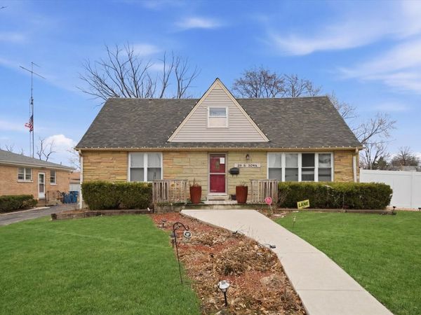 29 S Iowa Avenue , Addison, IL 60101