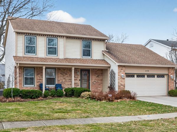 450 Hunter Drive , Carol Stream, IL 60188
