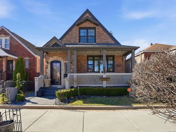 6640 S Kedvale Avenue, Chicago, IL 60629