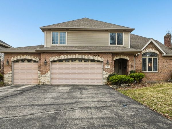 160 Lincoln Street, Roselle, IL 60172