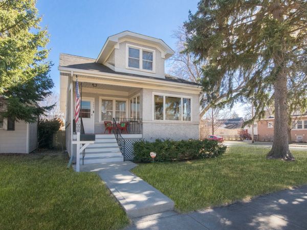 7001 N Ozark Avenue , Chicago, IL 60631